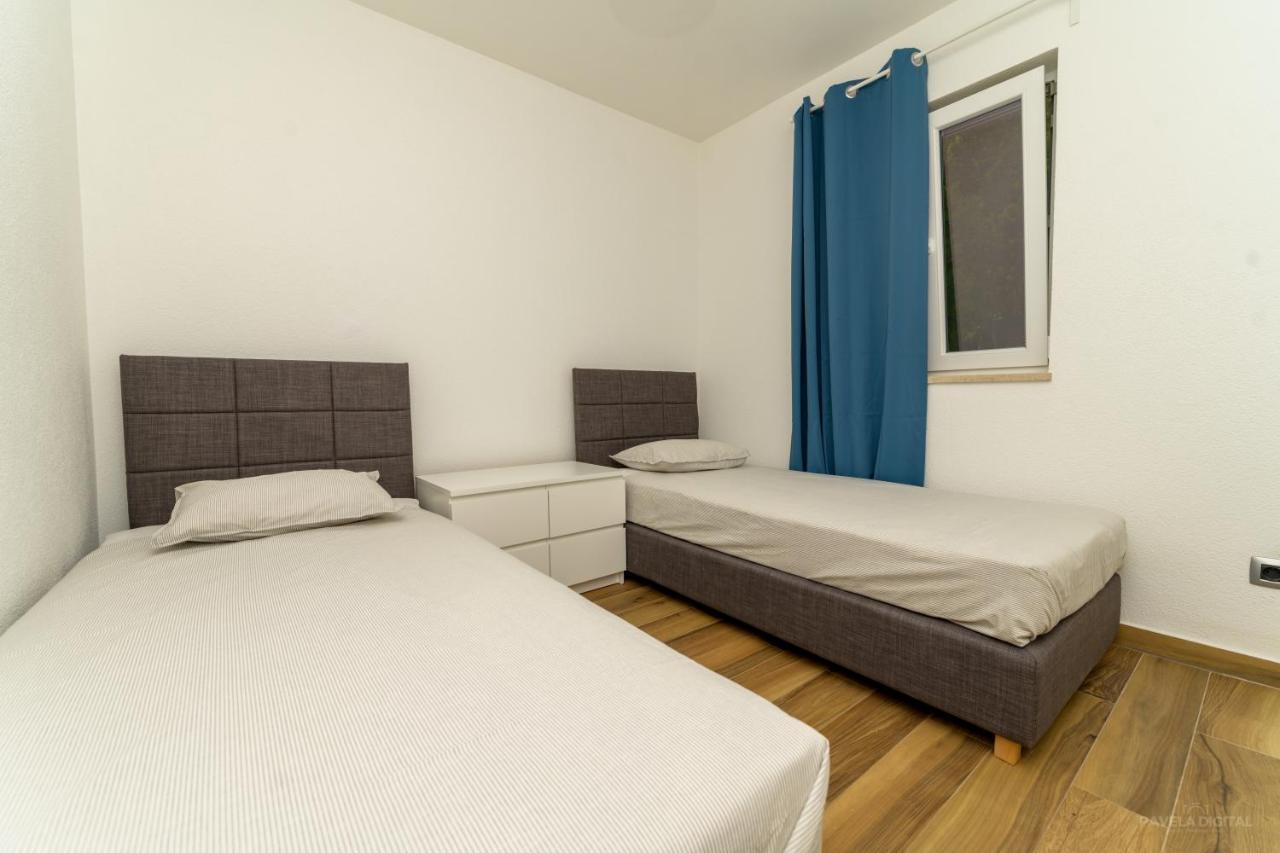 Willa Stone House Magali Sveti Jakov Zewnętrze zdjęcie