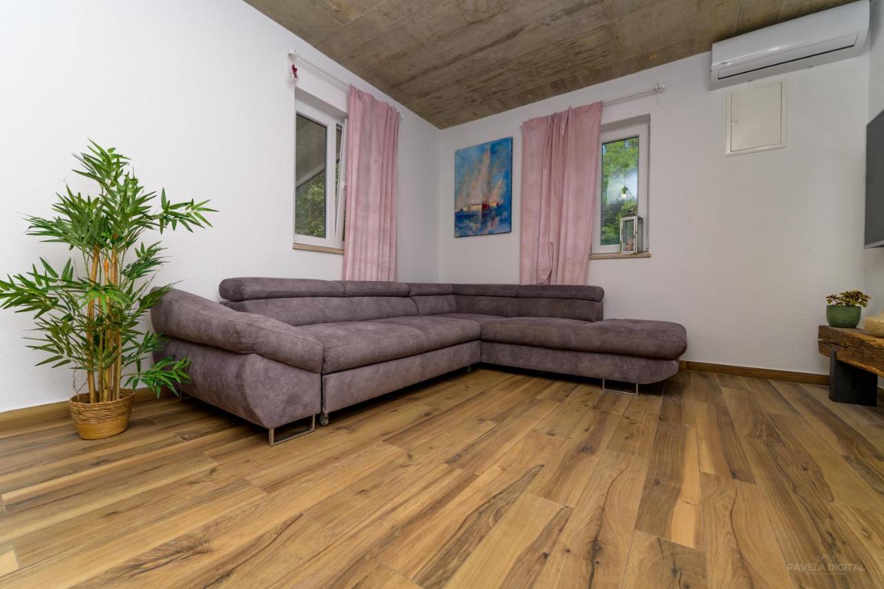 Willa Stone House Magali Sveti Jakov Zewnętrze zdjęcie