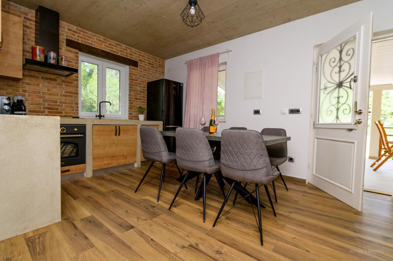 Willa Stone House Magali Sveti Jakov Zewnętrze zdjęcie