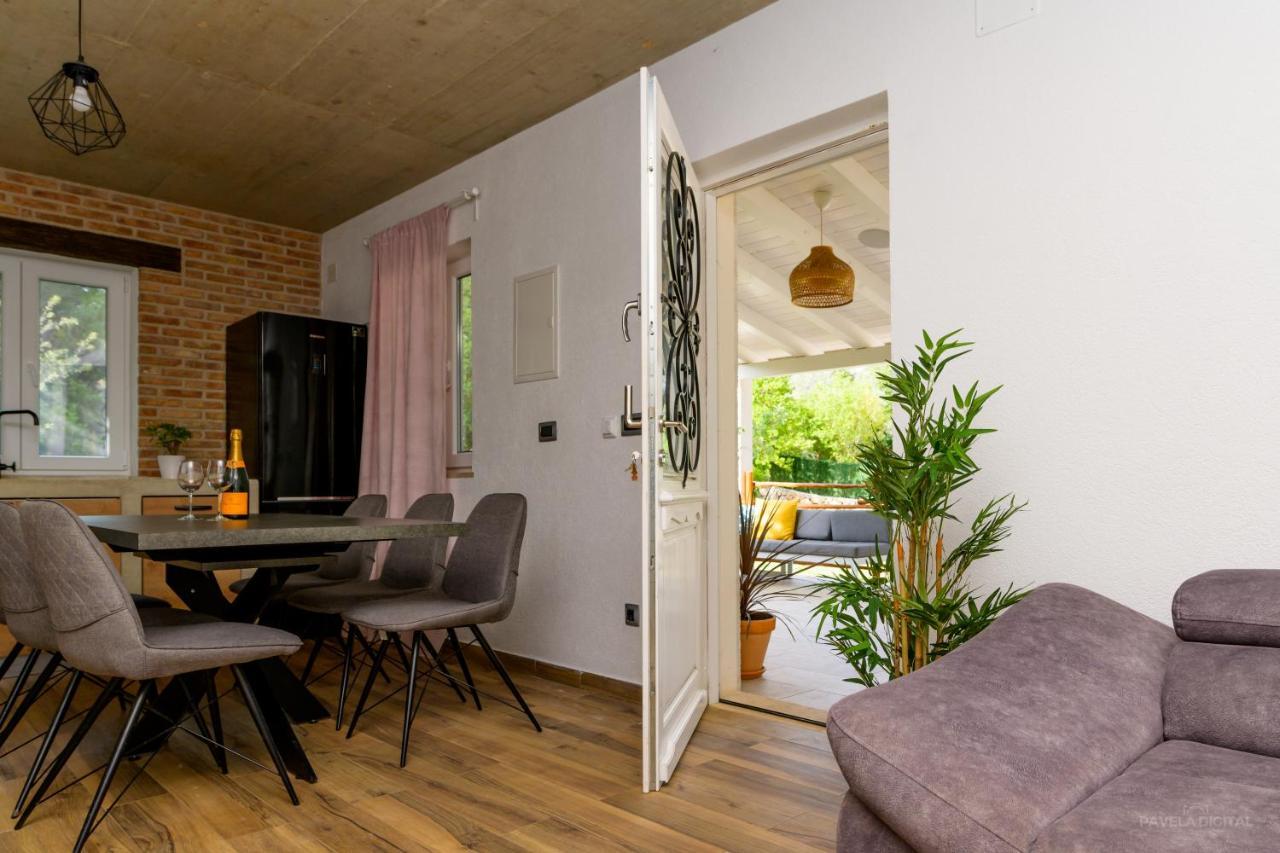 Willa Stone House Magali Sveti Jakov Zewnętrze zdjęcie